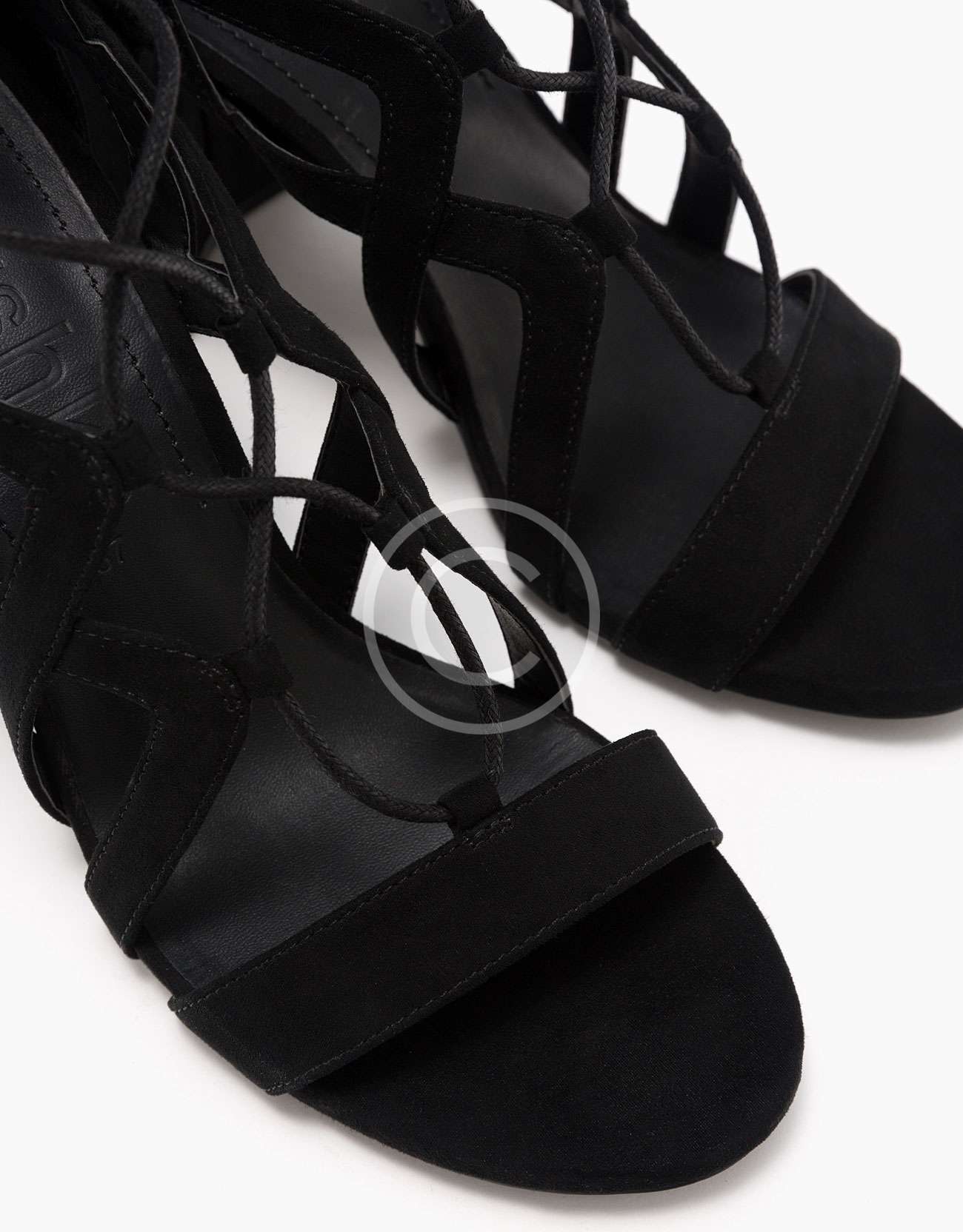 Block High Heel Sandals With Straps and Laces - Image 3